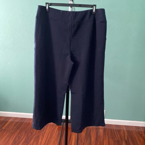 Garnet Hill Comfort Cropped Wide Leg Dark Blue Pants Sz XL.(J-8) - Picture 4 of 11